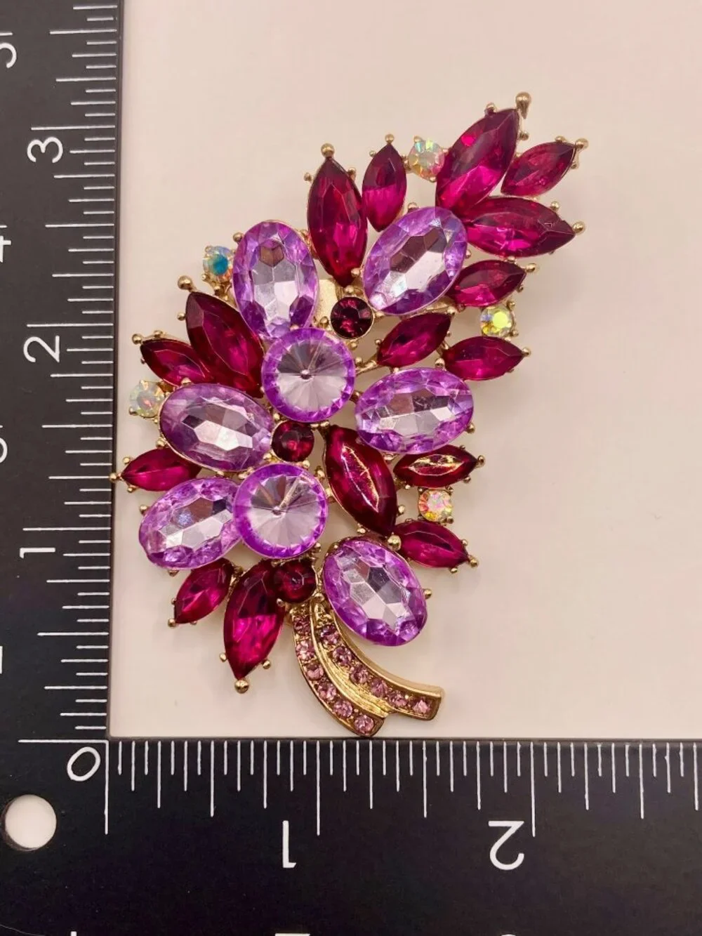 Vintage Style Gold-Tone Brooch Purple Rhinestones Floral Design -18B